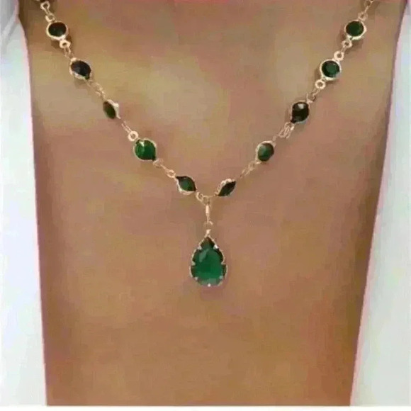 Teardrop Green Gemstone Pendant Necklace - Picture 2 of 2